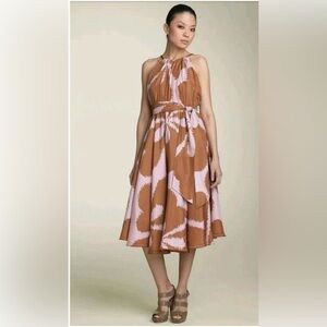 Gorgeous, 100% silk Diane von Furstenburg Dress
Beautuful silk dress -